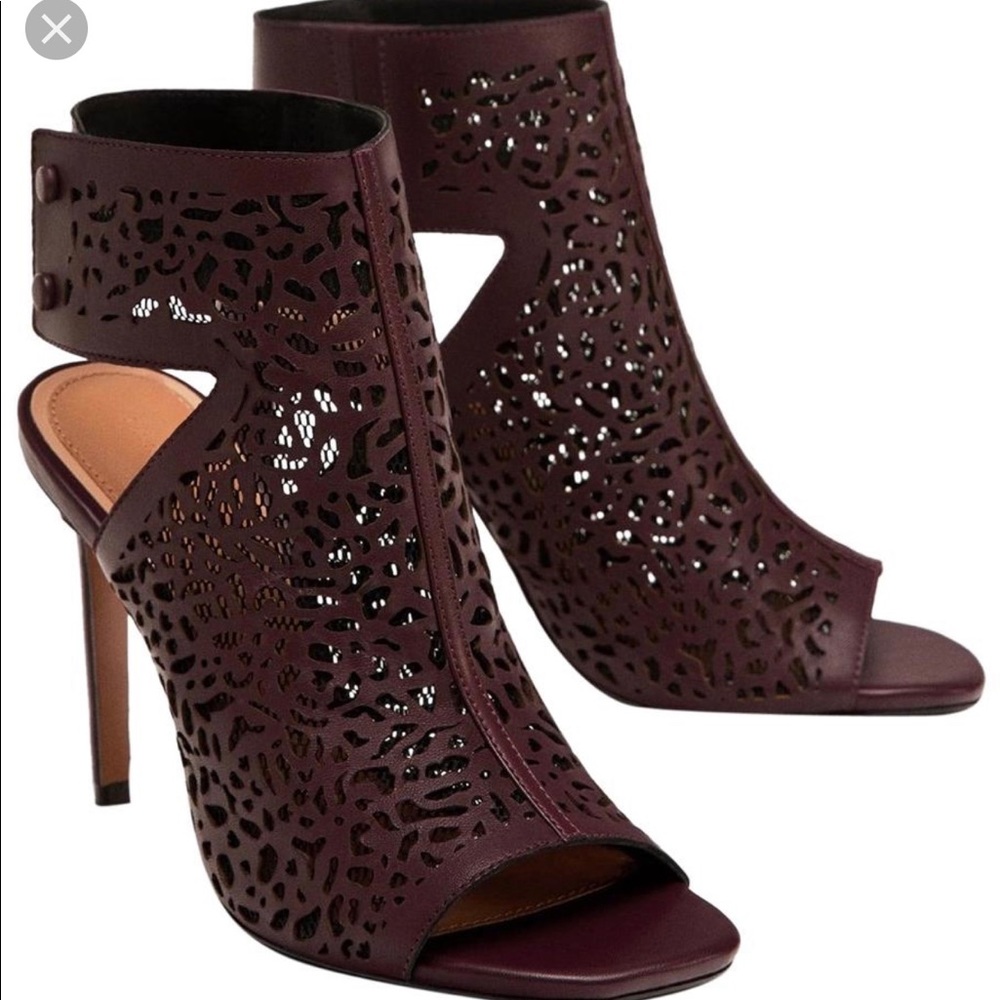 Sexy Laser Cut Heels- Zara
